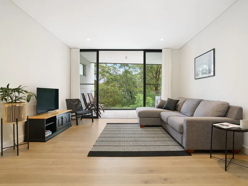 Effortless good taste and comfort in a lifestyle location