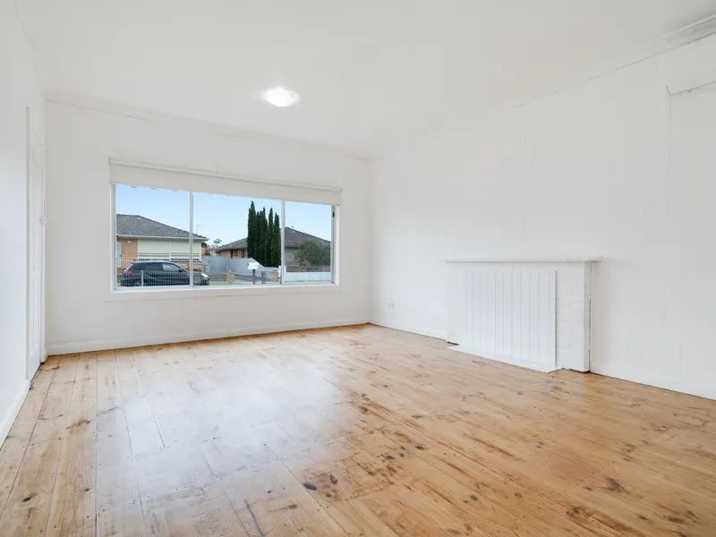 4 Bedroom + study + 2 Living areas!