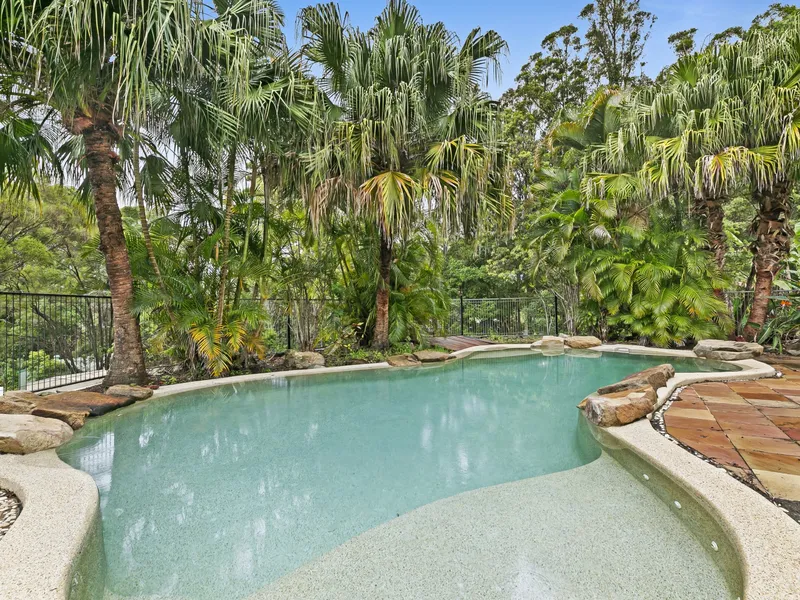 FANTASTIC FAMILY HOME WITH HUGE POTENTIAL