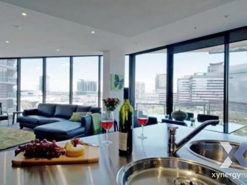 Fantastic Offer for 3 Bedrooms Apartment in Docklands