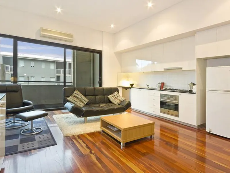 The Chocolate Factory | 1 bed apartment with parking
