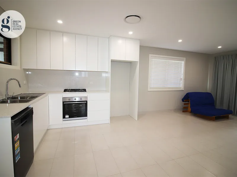 BRAND NEW Immaculate 2 Bedroom Granny flat
