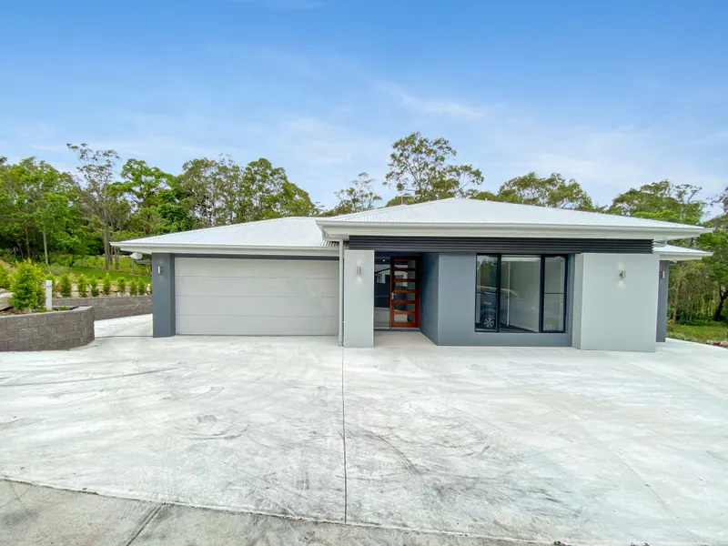 Brand New Luxury Home