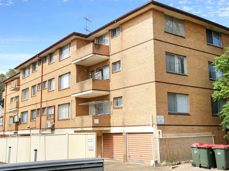 RARE 3 BEDROOM UNIT & FIRST FLOOR!!