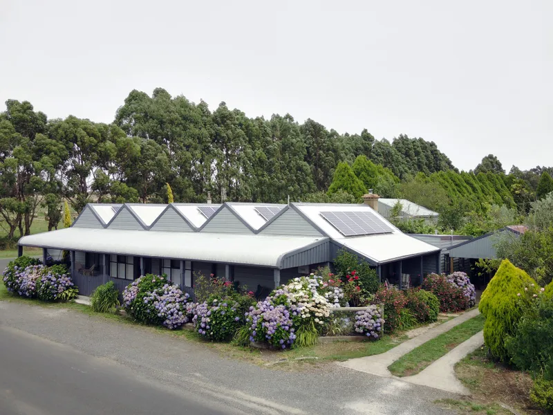 Unique opportunity to have an income  from home. Inspect open Sat 10 April 11am opposite the famous Pig and Whistle Hotel.