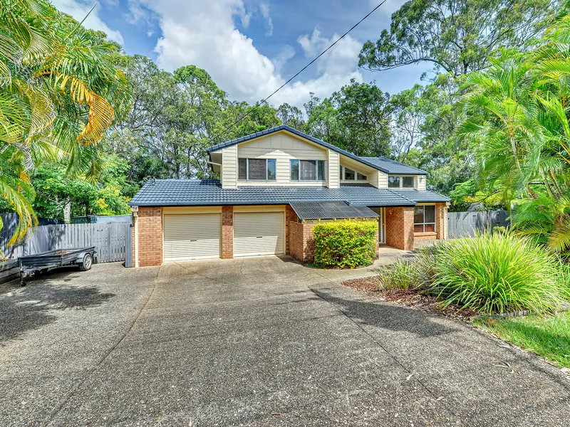 Large Family Home - Side Access