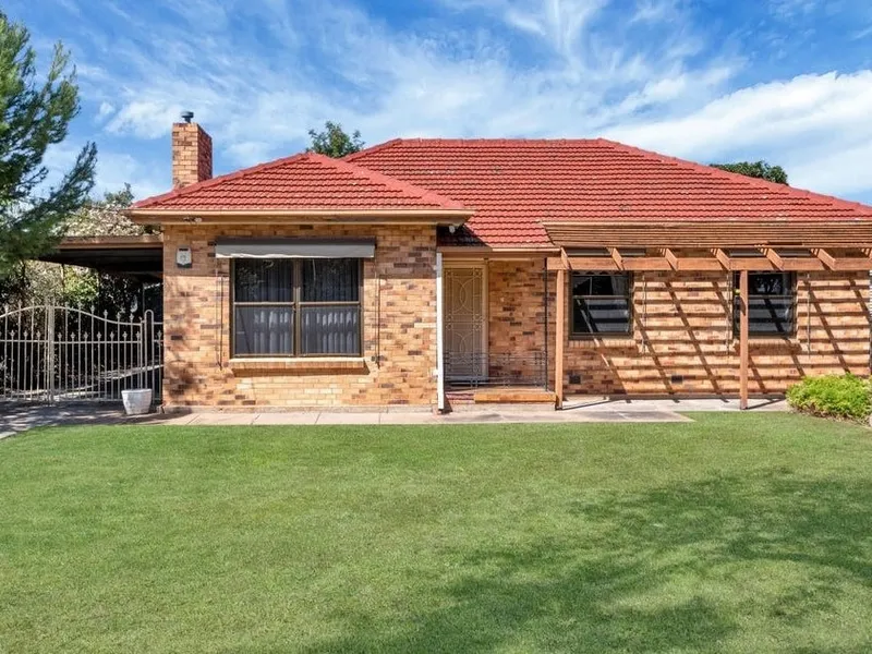 Neat and tidy three bedroom home in sought after location 