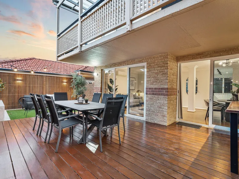 Experience amazing Western Suburbs living in leafy Mount Claremont