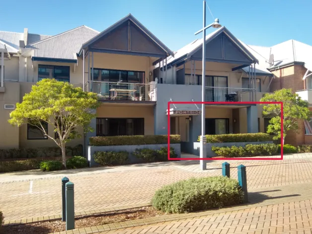 Extra large 1 bedroom apartment with private secure parking!