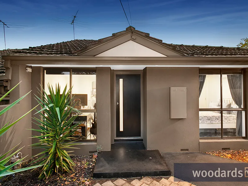 STUNNING 2 BEDROOM VILLA WITH ITS OWN STREET FRONTAGE.