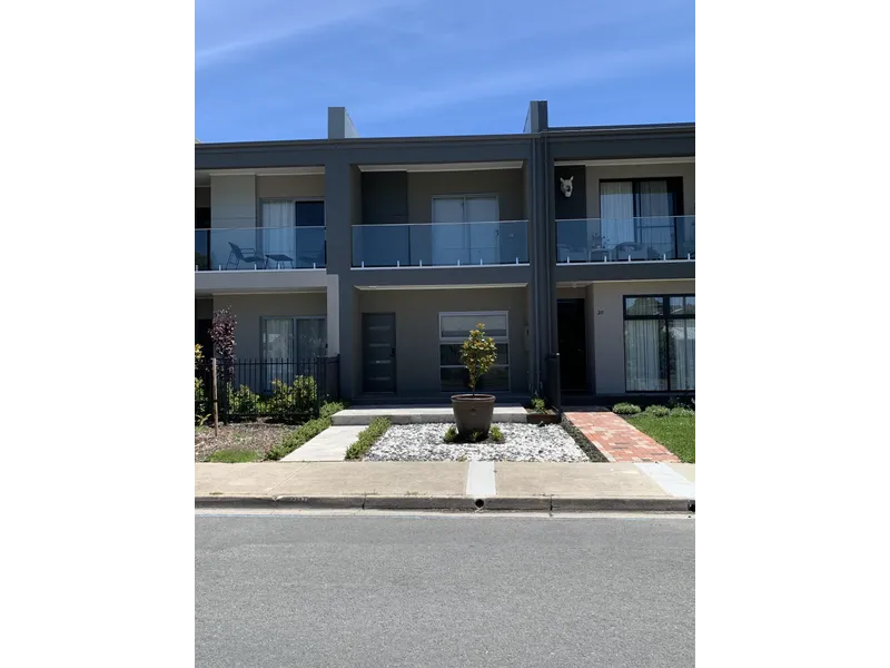 MELBOURNE STYLE APARTMENT IN THE MIDDLE OF MT BARKER (Open to be advised) 