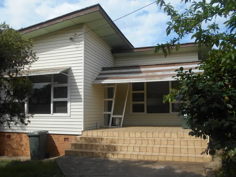 THREE BEDROOM IN QUIET LOCATION