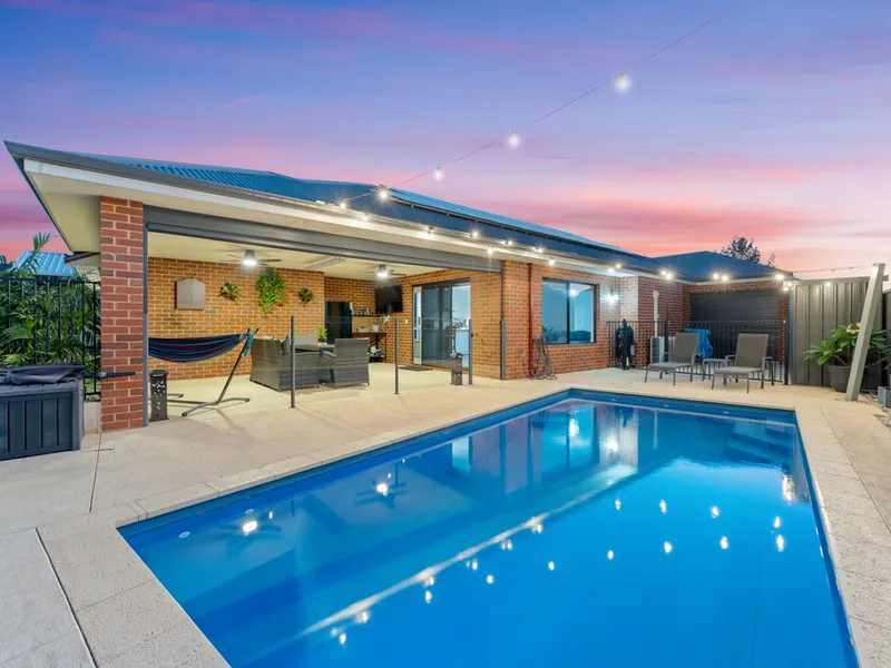 FANTASTIC OPPORTUNITY FOR YOUR NEXT FAMILY HOME!