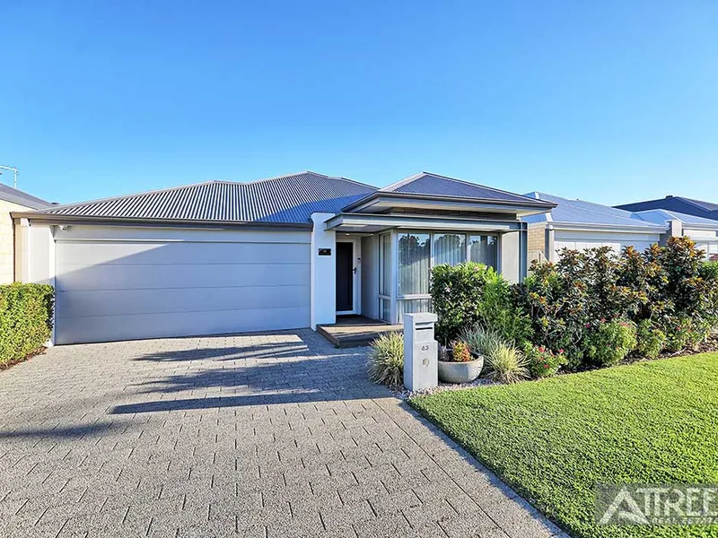 Gorgeous Modern Ex Display Home!