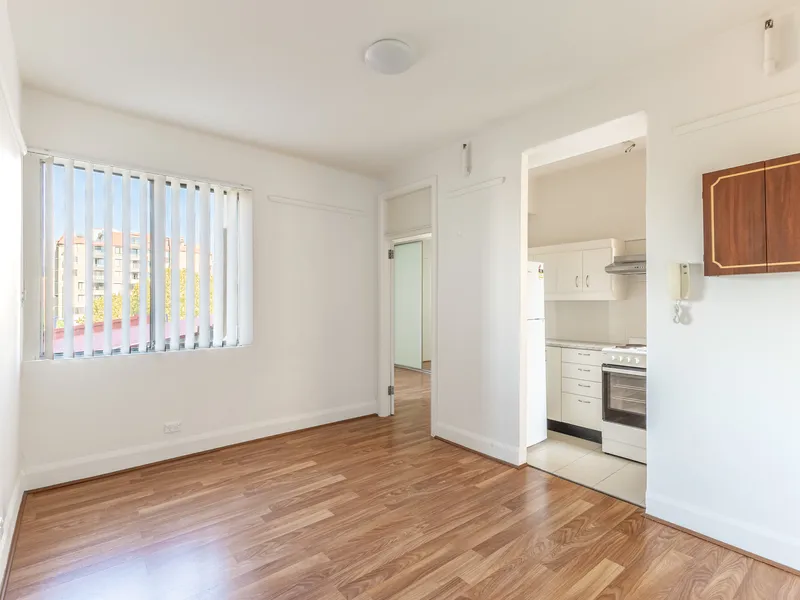 Beautifully bright and central apartment