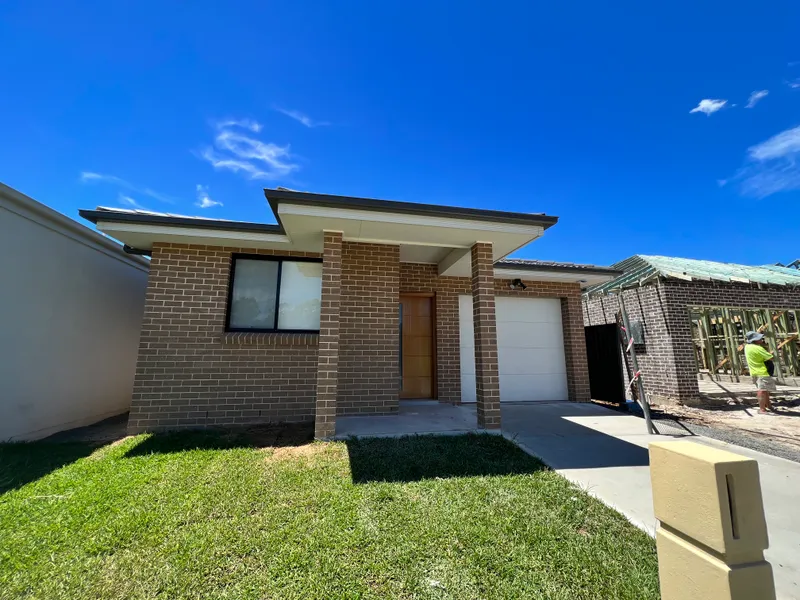 Brand New House 4 Bedroom For Lease