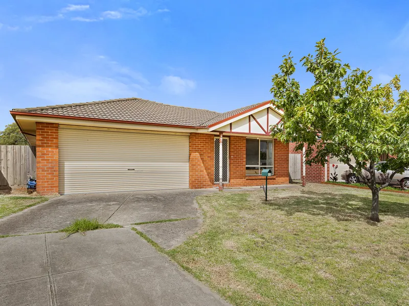 RARE OPPORTUNITY WITH PARKLAND AT YOUR DOORSTEP!