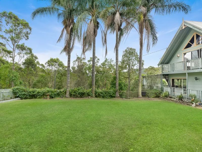 Country Cottage, Offering Breath-Taking Views on 26 Acres