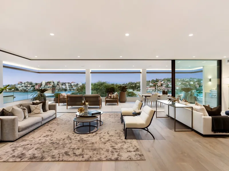 Luxurious whole floor penthouse apartment, superbly appointed with approx. 285sqm of living