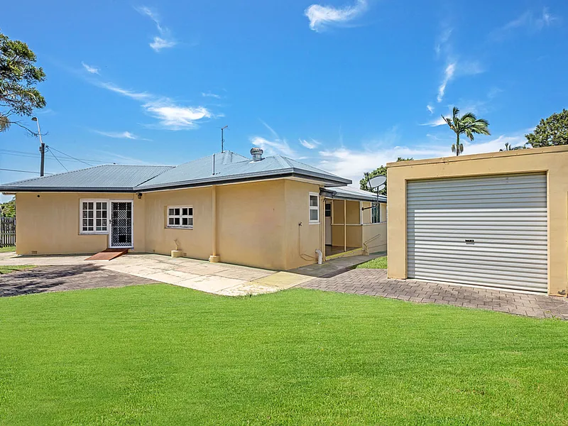 Three Bedroom Cottage Close to The Gooseponds!