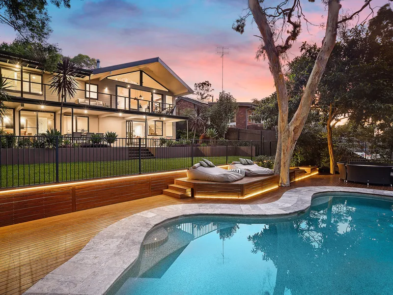 Tranquil elevated retreat embraces bush vistas