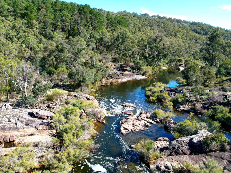 100 acres with Murray River Frontage