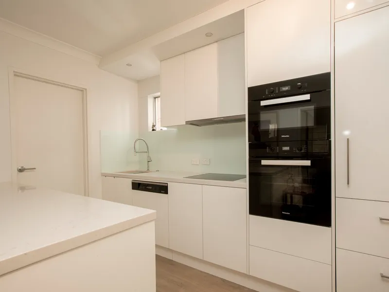 EXECUTIVE APARTMENT IN CHIC LOCATION