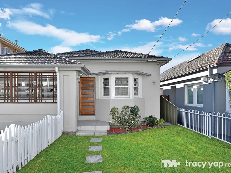 R3 Torrens Title Semi House