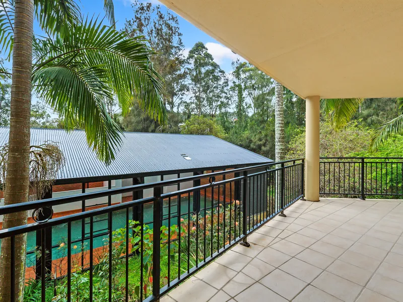 Spacious Apartment Conveniently Located with Surrounding Parklands