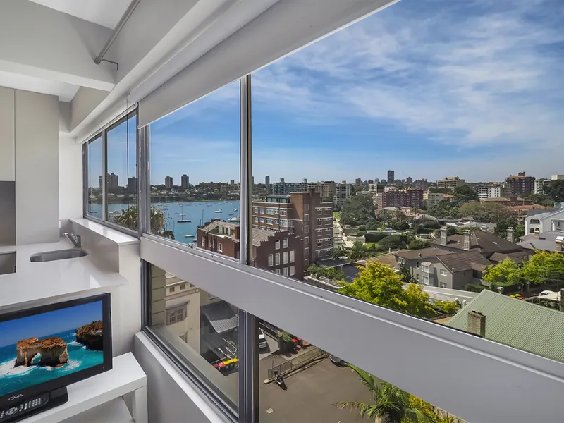 Renovated harbourside studio | Furnished