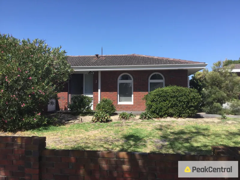 Easy Living in Prime Location!