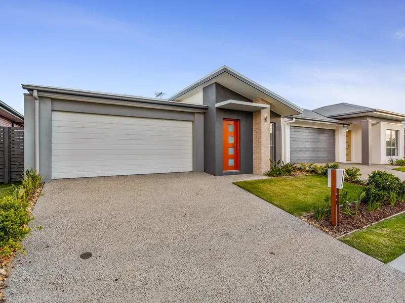 Almost Home in Strathpine - 3 Bedrooms plus Study