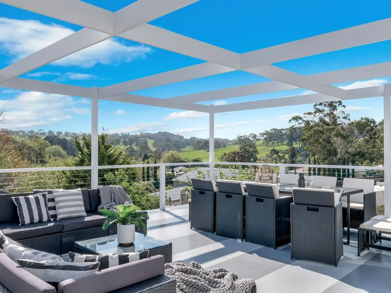 Ideal Cul-De-Sac Location with Valley Views