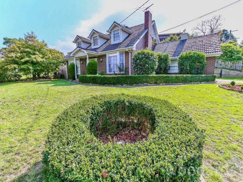 Beautiful Two-Storey Family Home with Modern Amenities