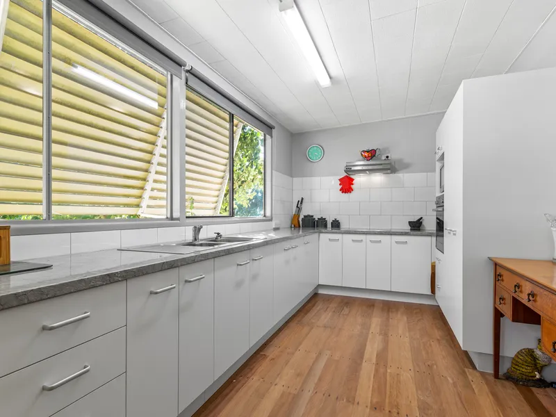 Big Home on a Big Block! A Must See!