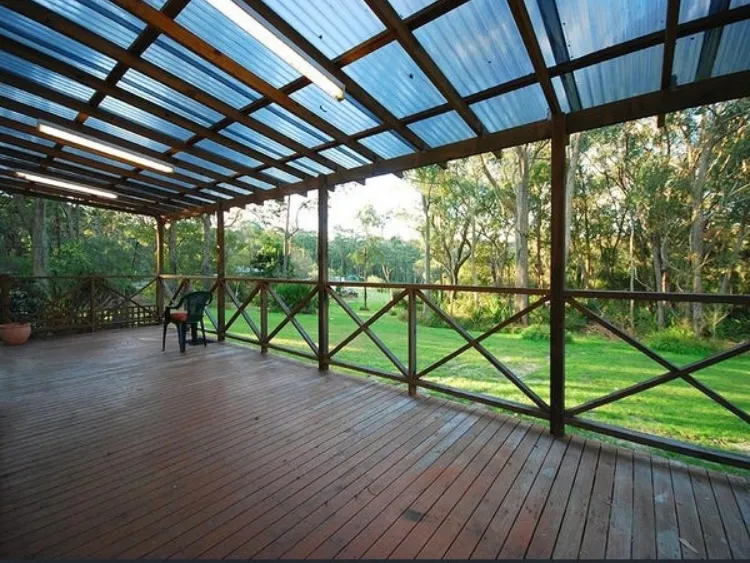 Two bedroom cabin with fenced yard