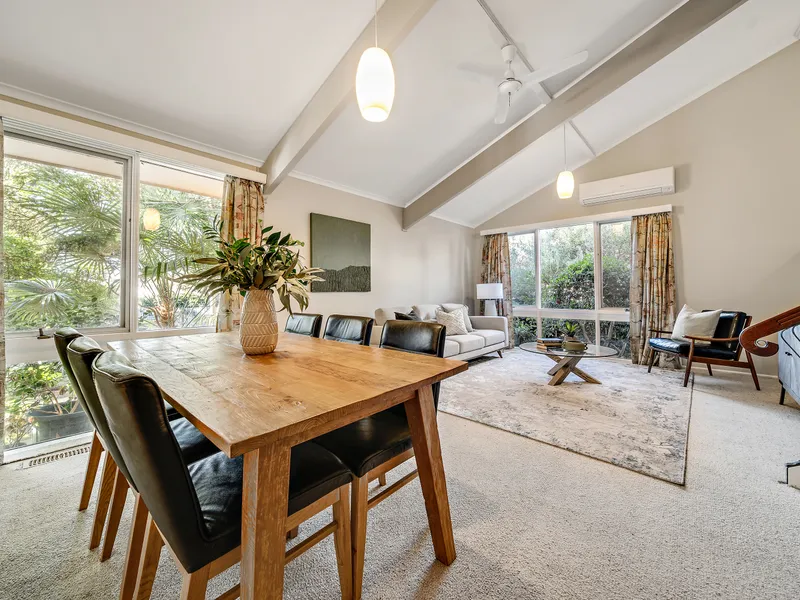 PEACEFUL HIDEAWAY IN THE HEART OF COOK