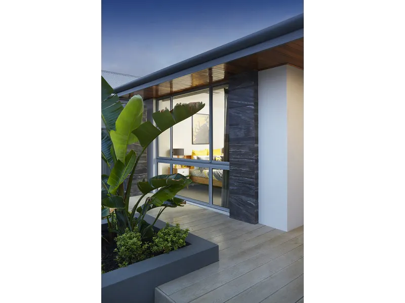 Live only 2 jetty lengths from Busso, for less than you thought!