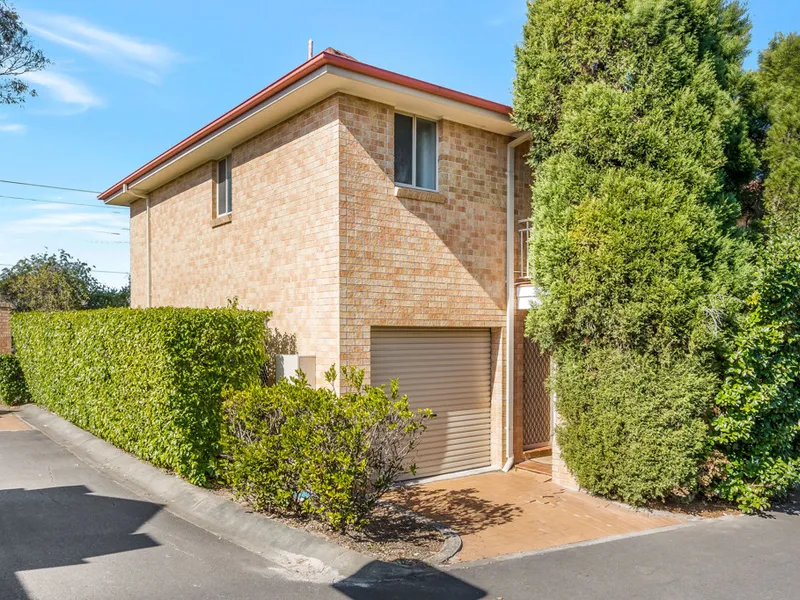 Townhouse with House Like Proportions
