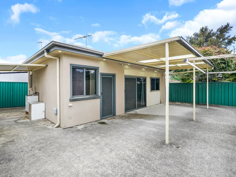 2 Bedroom Granny Flat In Blacktown !!!