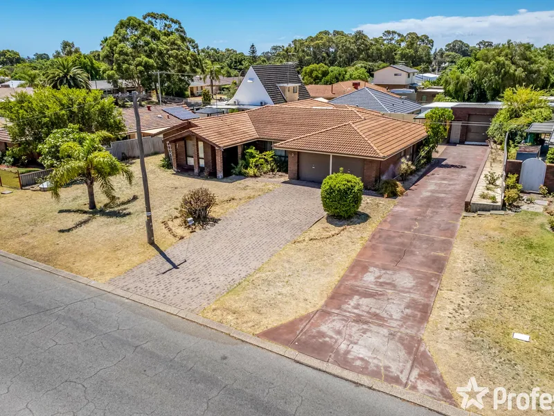 FULL OF CHARACTER 4x2 - MINUTES FROM RUSHTON PARK