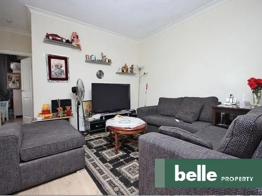 SPACIOUS TWO BEDROOM UNIT 