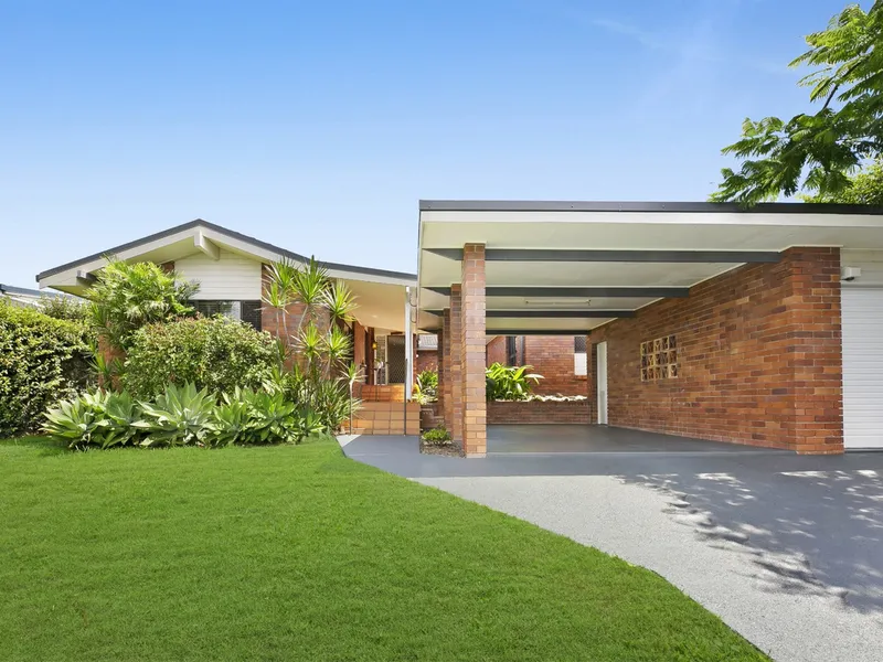 Spacious Family Home - Brand New Carpet!