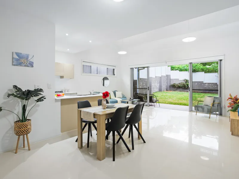 SPACIOUS DUPLEX HOME WITH MULTIPLE LIVING AREAS