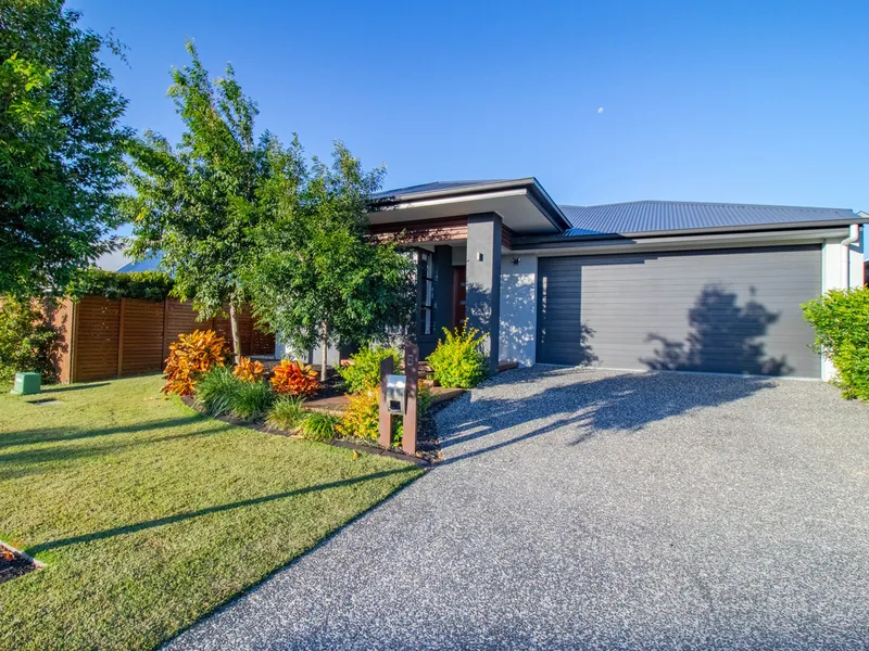 Lavish, Modern Marvel - Four Bedroom, Three Living Room Stunner in Pimpama - Gainsborough Greens