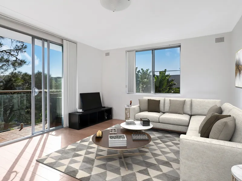 Stunning Apartment in Iconic Beachside Haven