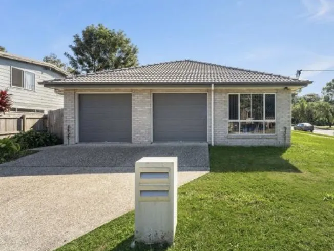 Effortless & Easy Living 2 Bedroom Duplex