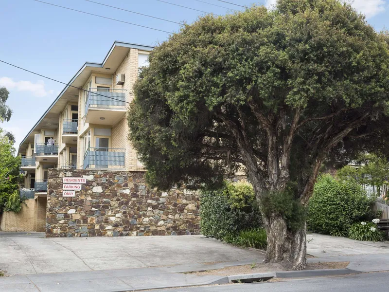 Taking Applications Now!! Don't miss out, on this Renovated Apartment!