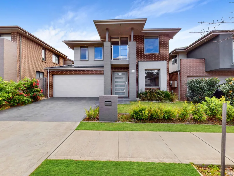 Luxury double storey house at the heart of Edmondson Park
