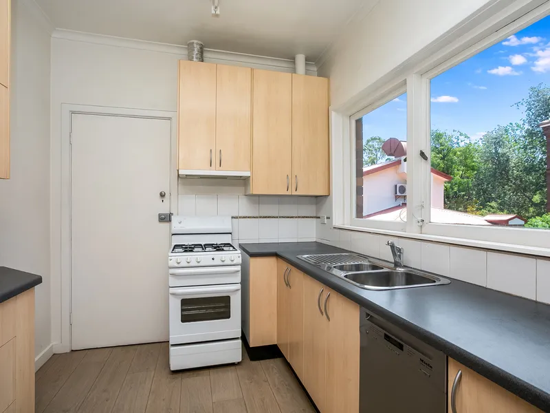 Quiet Two Bedroom Apartment in Perfect Location